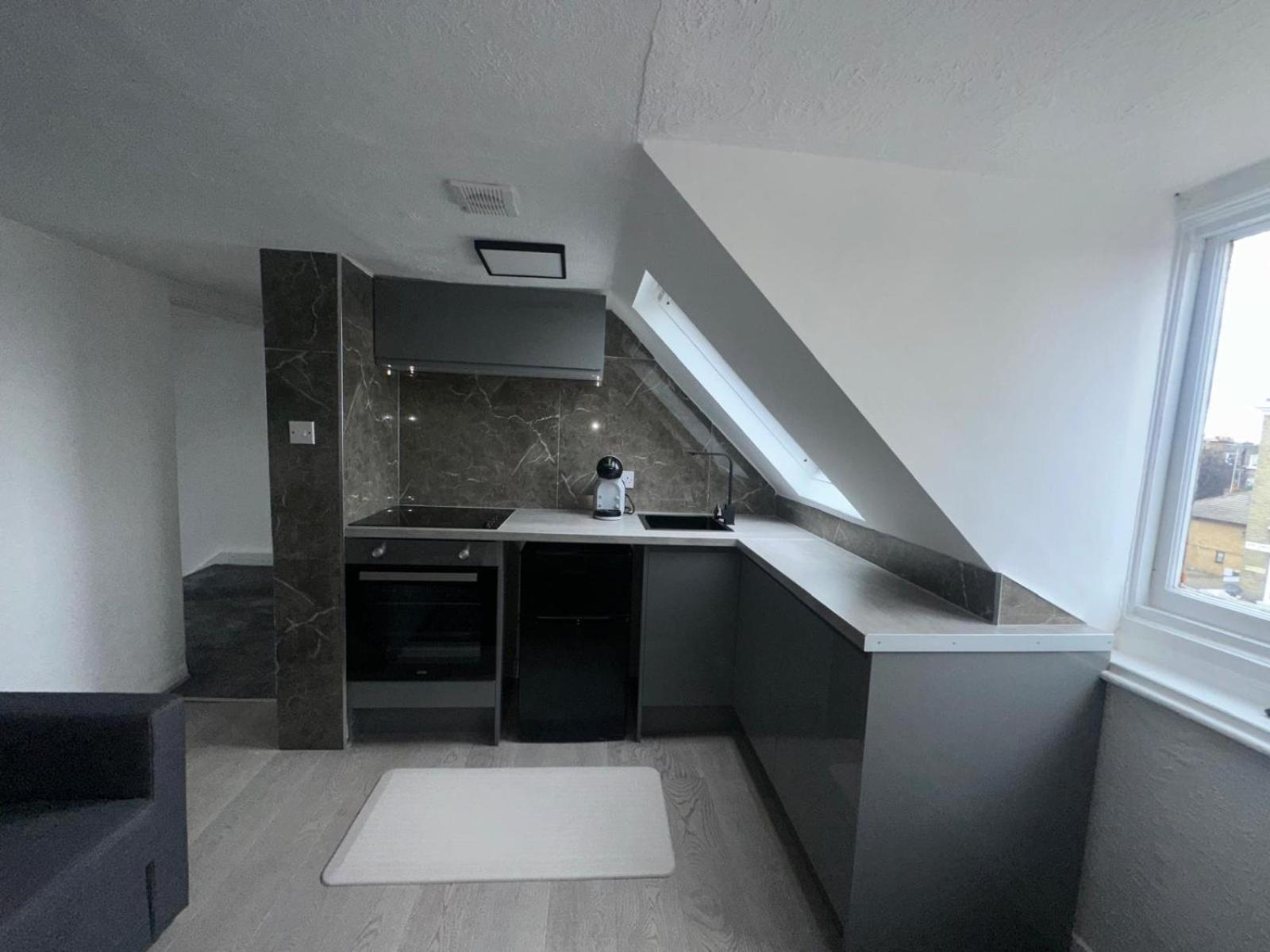 New One Bedroom In Chiswick Appartement Londres